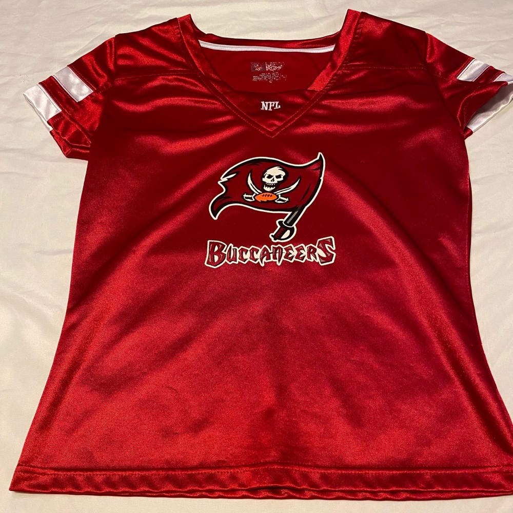 Women’s Buccaneers Jersey Size Small